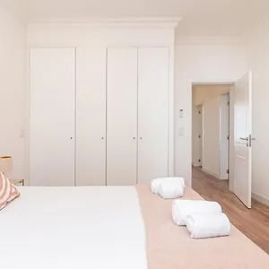 Apartment Guestready - Priorado - Yellow, Lisbon