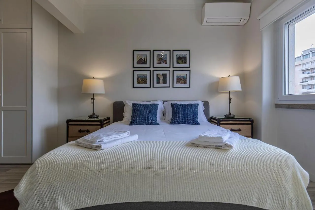 Glamorous Lisbon 2Bdr Apartment By Lovelystay