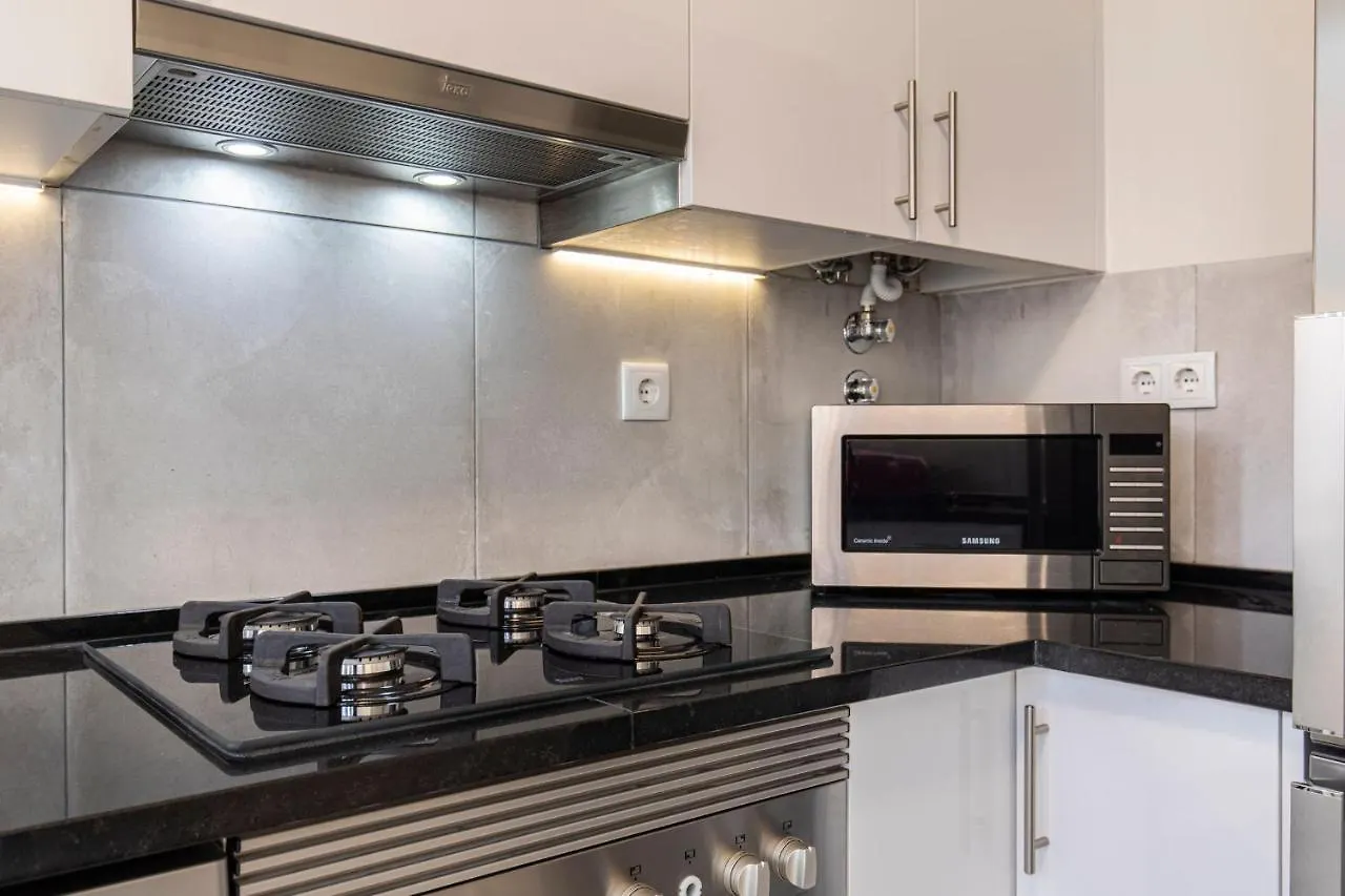 Glamorous Lisbon 2Bdr Apartment By Lovelystay Portugal